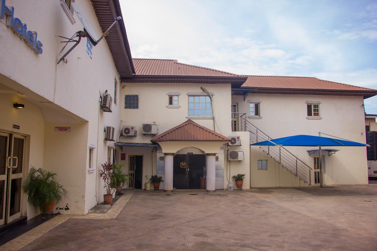 DV8 Hotel Lagos Buitenkant foto