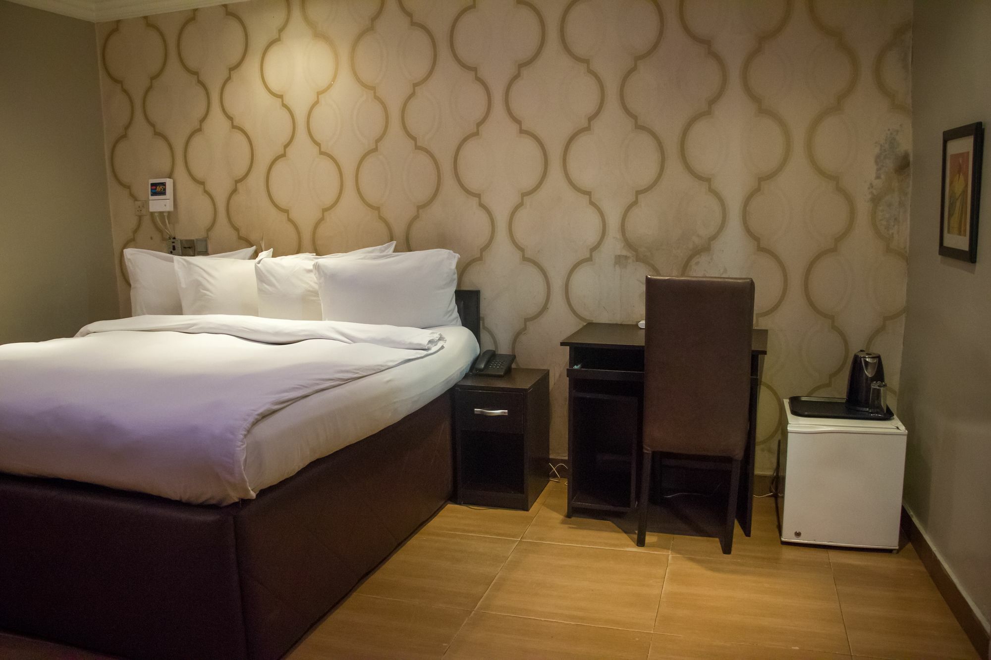 DV8 Hotel Lagos Buitenkant foto